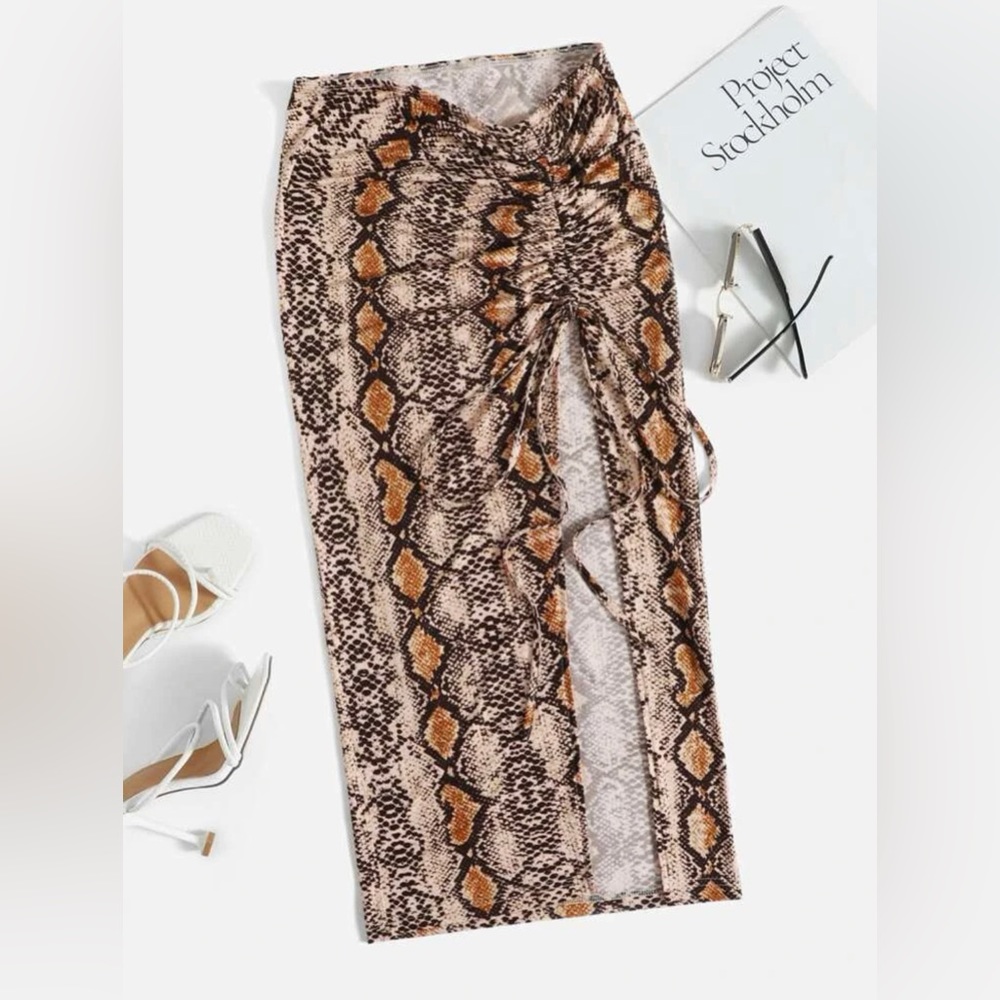 SHEIN| Snakeskin Print Skirt